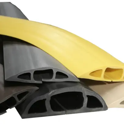 Seuil en caoutchouc 76×17mm 1.5m brun 