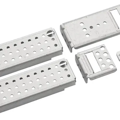 Traverse Hager weber.mes C p=350mm avec équerre de fixation 