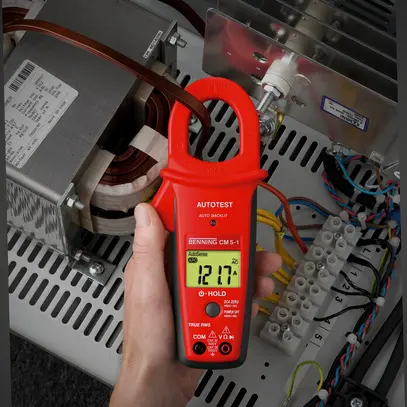 Pince ampèremétrique CM 5-1 750VAC/1000VDC 600A 10kΩ Cat IV 600V/Cat III 1000V 