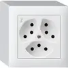 Prise AP kallysto 3×T13/1 blanc avec sécurité enfants 