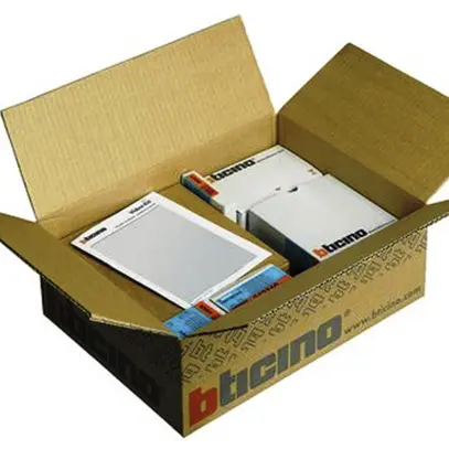 Kit interphone portier vidéo maison Sfera/Classe 300EOS 2 fils Netatmo Alexa 