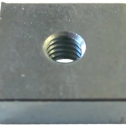 Gleitmutter M4 zu Schiene 7.5×35mm 