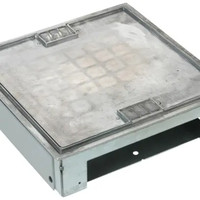 Boîte de raccordement h=82…110mm pour canal de sol noyée 50×200 