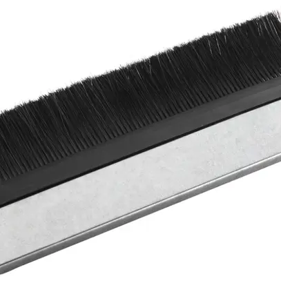 Placca di copertura con tenuta a spazzola 