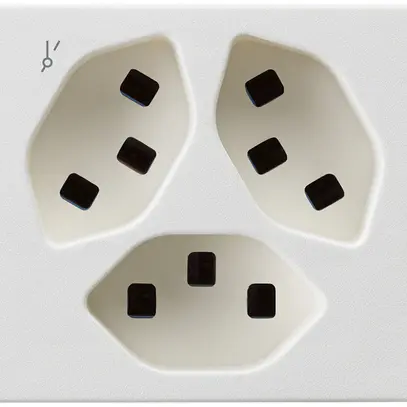 Prise FLF Hager 3×type 23 1×S D blanc 