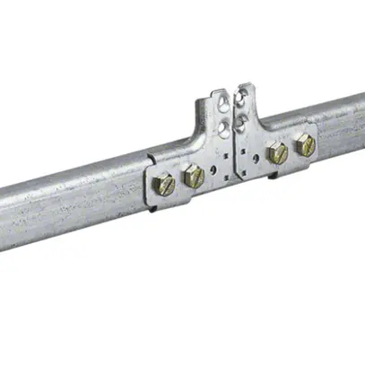 Traverse transversale Hager pour univers, 2 travées 