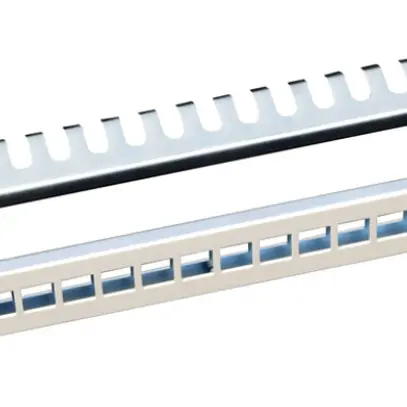 Panneau ITplus 19'' 1UH vide pour 24 modules blanc 