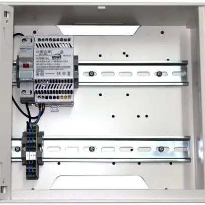 REG-Netzgerät BSW NTG242.5-L, im Gehäuse 24VDC, 2.5A für Lademodul 