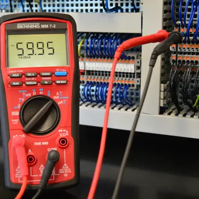 Multimetro digitale Benning MM 7-2 1000VUC 10A 60MΩ CAT III 1000V 