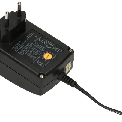 Alimentatore a spina MH max.2250mA 100…240VAC/3…12VDC 