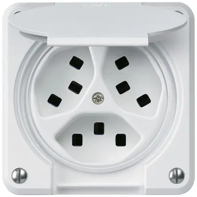 Presa INC Hager robusto, 3×T23, con coperchio C, bianco 