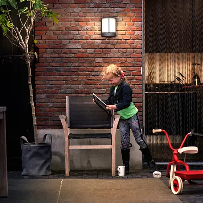 Applique LED Stock PIR  6W 2700K 600lm IP44 antracite 