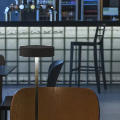 Lampada da tavolo LED SLV VINOLINA 2.2W 130lm 2700/3000K REG nero 